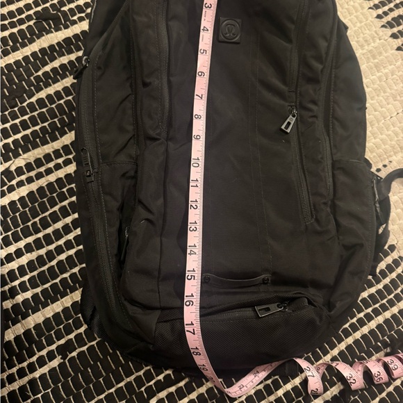 Lululemon black 3️⃣ full size section backpack with more pockets than ever🎒🖤 - Picture 7 of 10